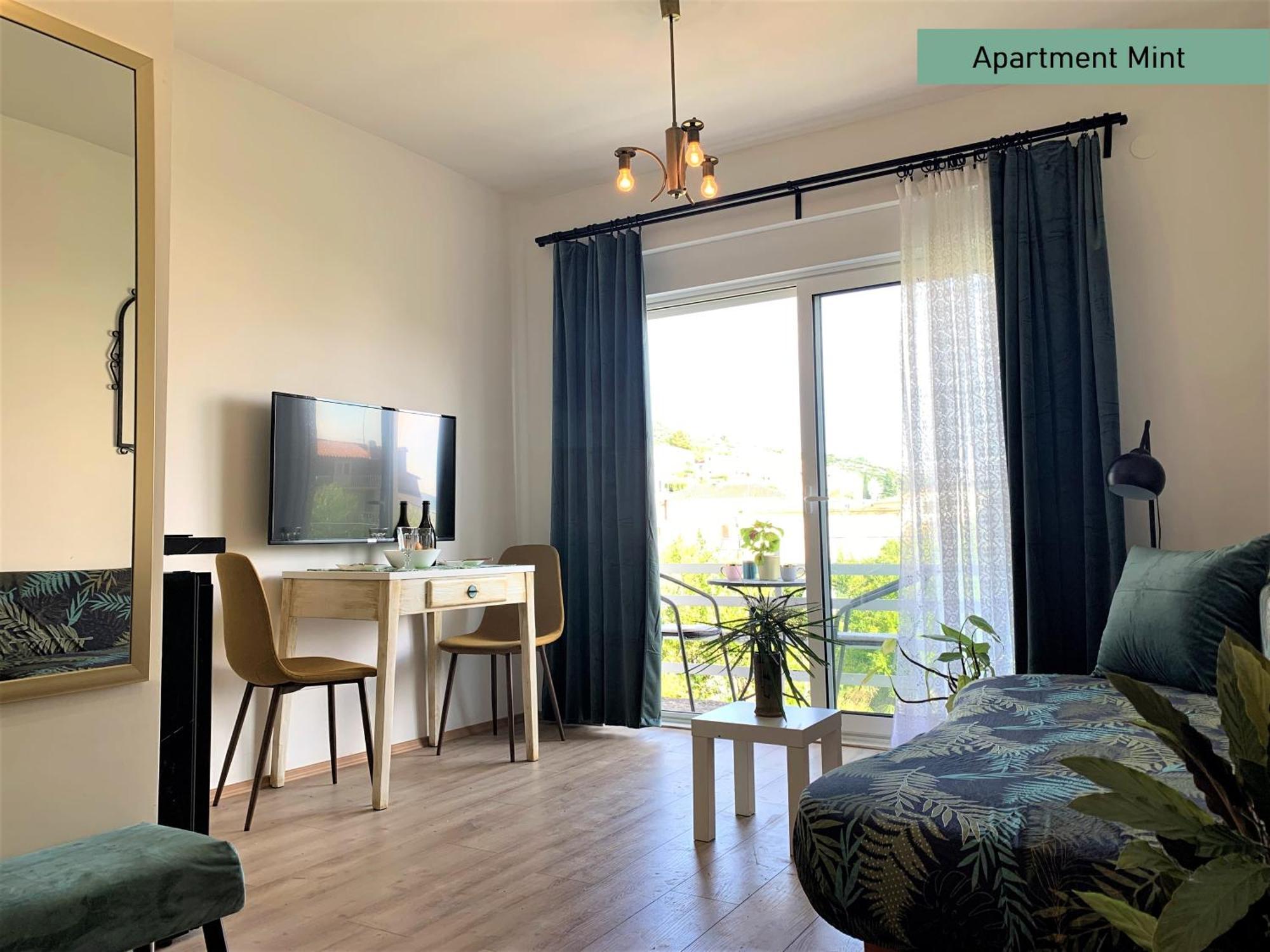Apartment Garden House Podgora