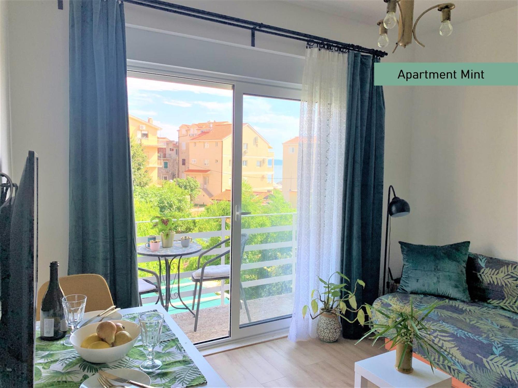 Apartment Garden House Podgora