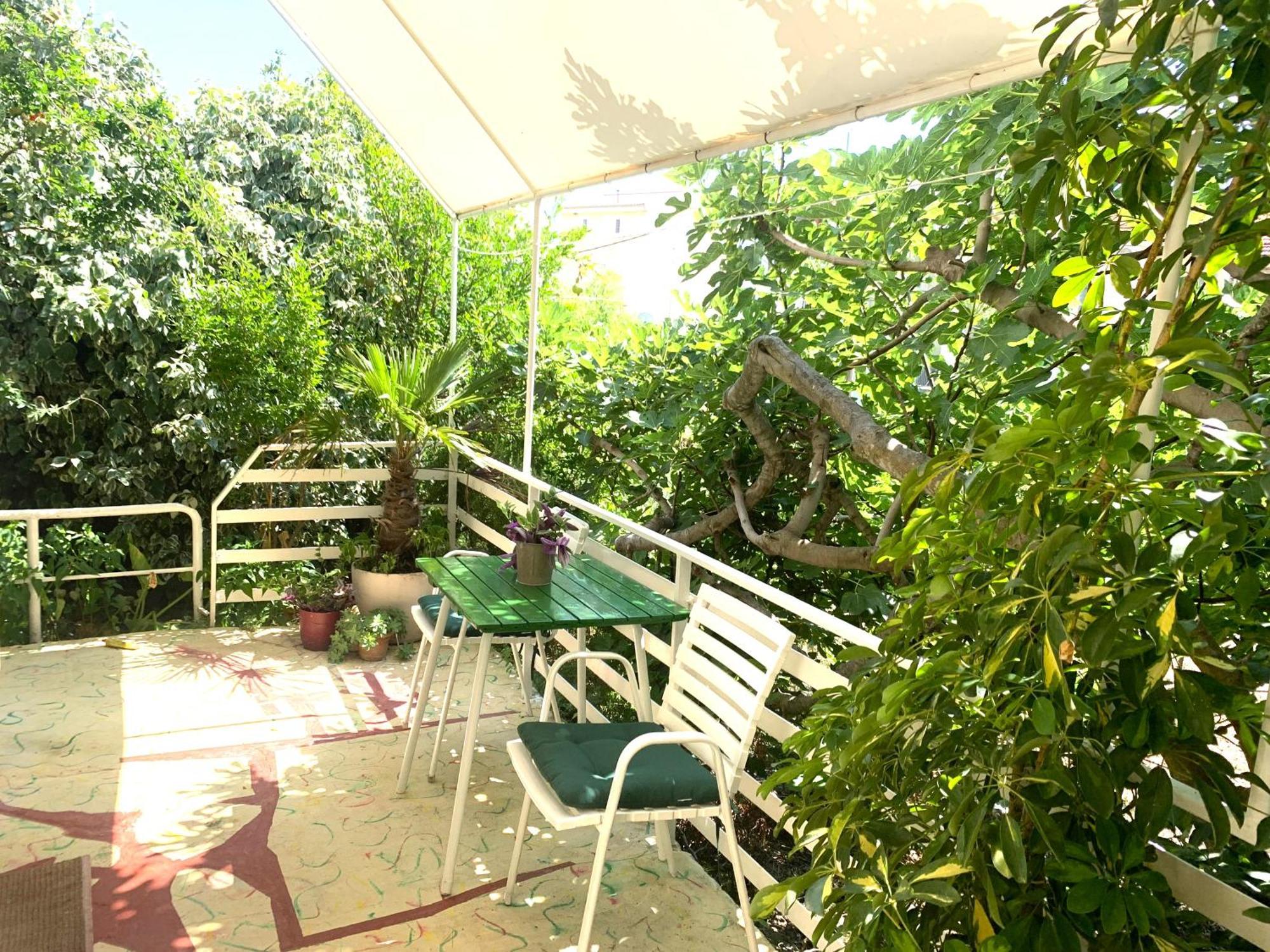 Apartment Garden House Podgora